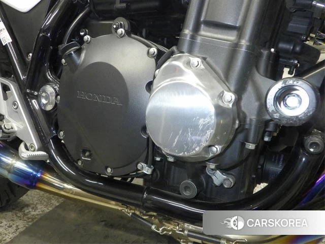 Engine photo