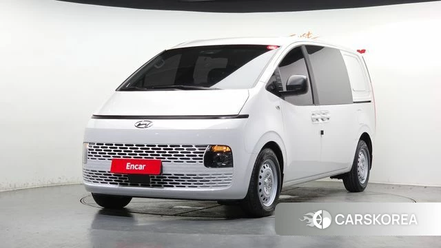 Hyundai Staria 2022 Белый из Кореи