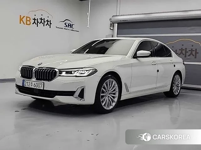 BMW 5 Series (G30) 2023 Черный из Кореи