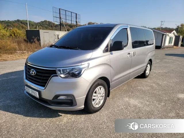 Hyundai The New Grand Starex 2018 Серебристо-серый из Кореи