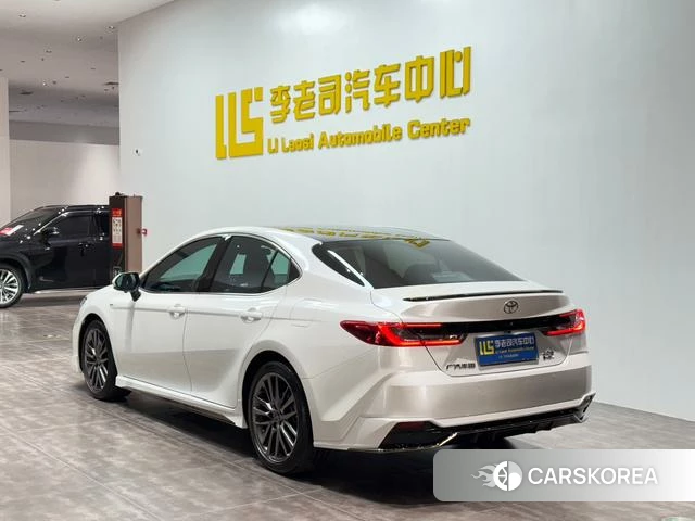 Toyota Camry 2025 Белый из Китая