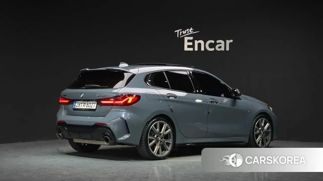 BMW 1 Series (F40) 2024 Серый из Кореи