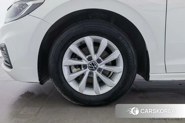Volkswagen Bora 2022 Белый из Китая