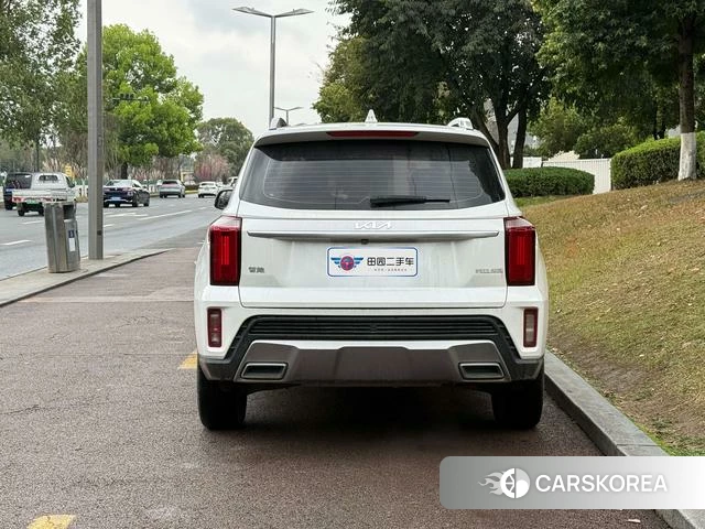 Kia Smart running 2023 Белый из Китая