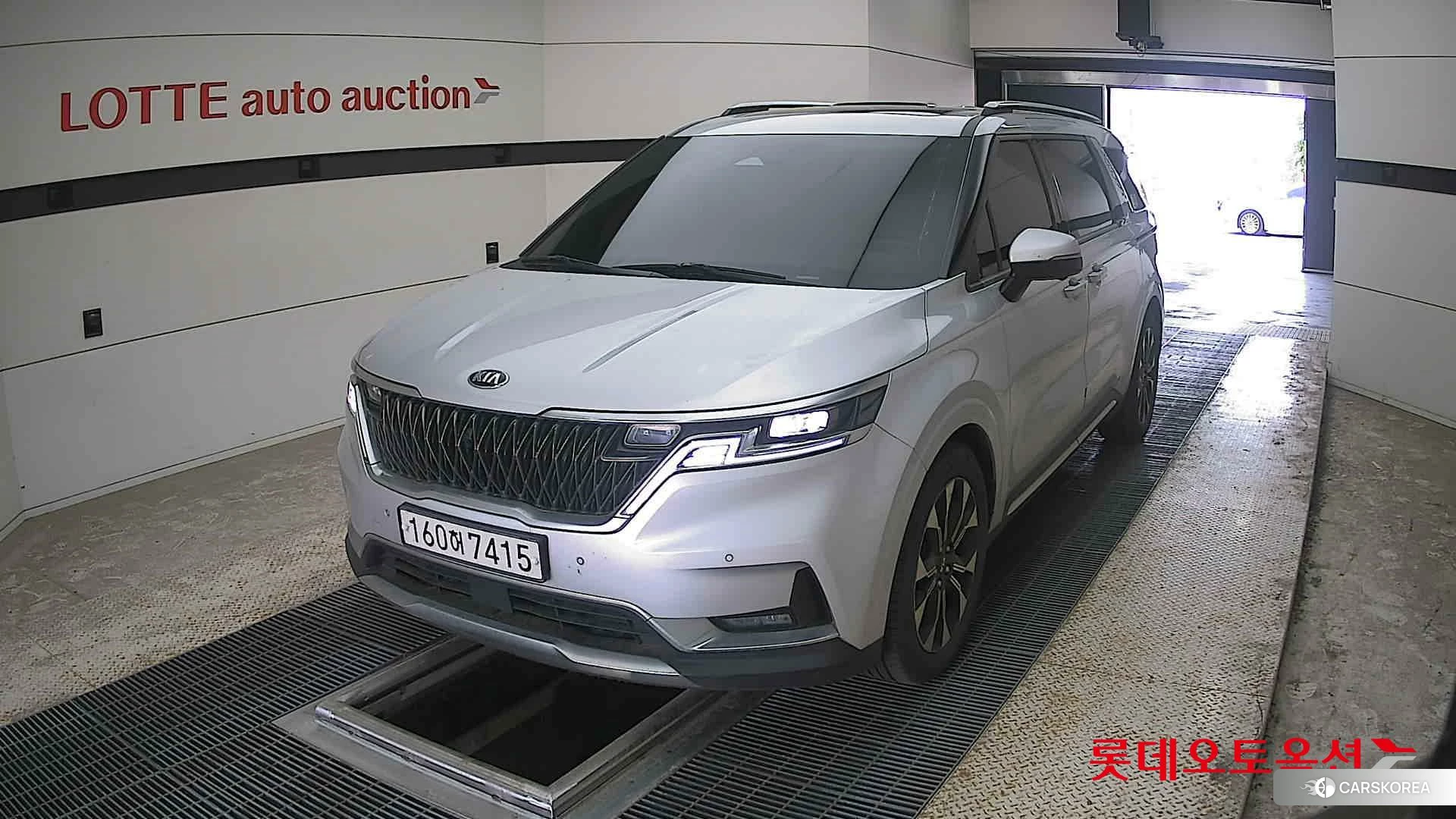 Kia Carnival 2021 Silky Silver из Кореи