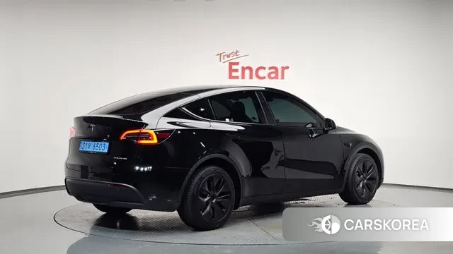 Tesla Model Y 2024 Черный из Кореи