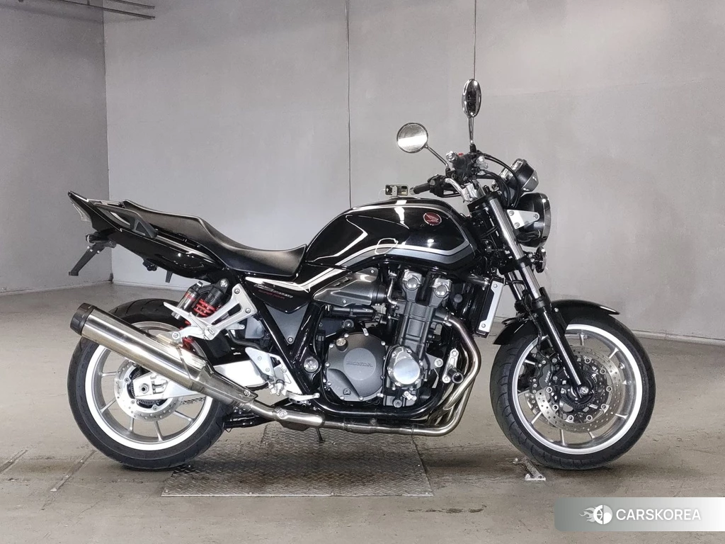 Проданный Honda CB1300SF 2020 из Японии