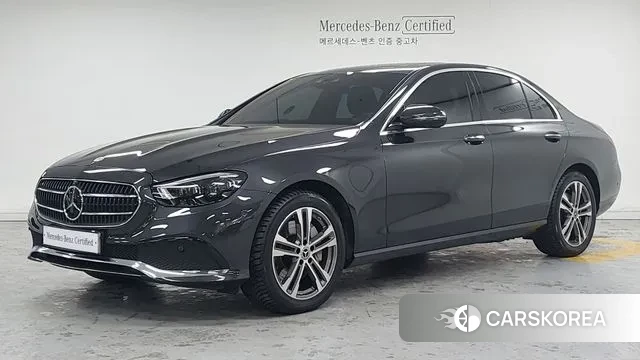 Mercedes-Benz E-Class W213 2022 Серый из Кореи