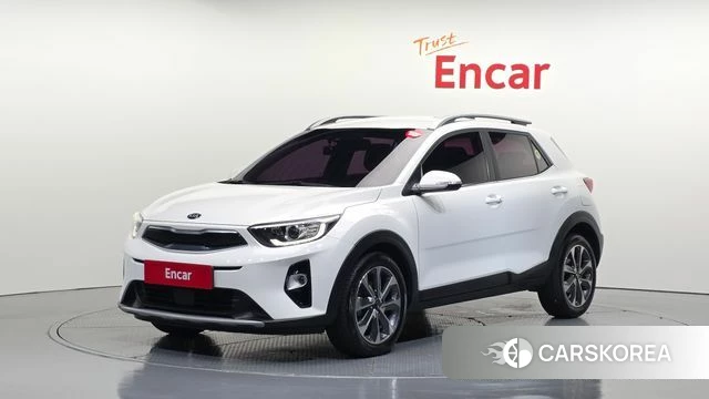 Kia Stonic 2018 Белый из Кореи