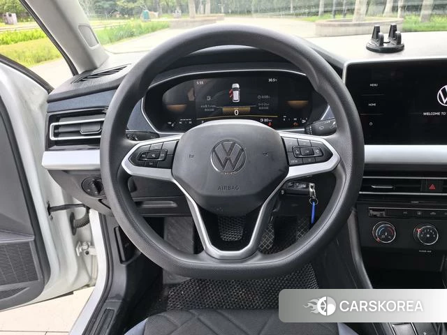 Volkswagen Lavida 2022 Белый из Китая