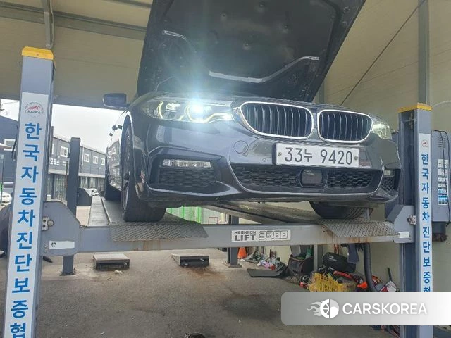 BMW 5 Series (G30) 2018 Серый из Кореи