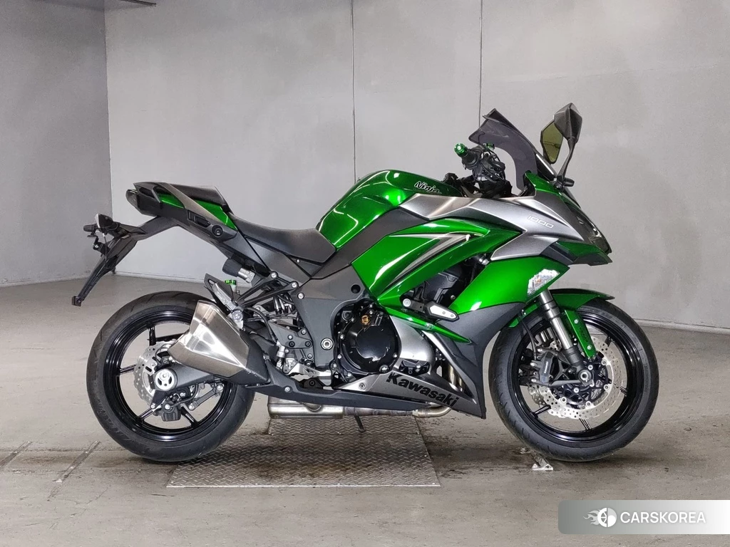 Проданный Kawasaki NINJA 1000 2019 из Японии