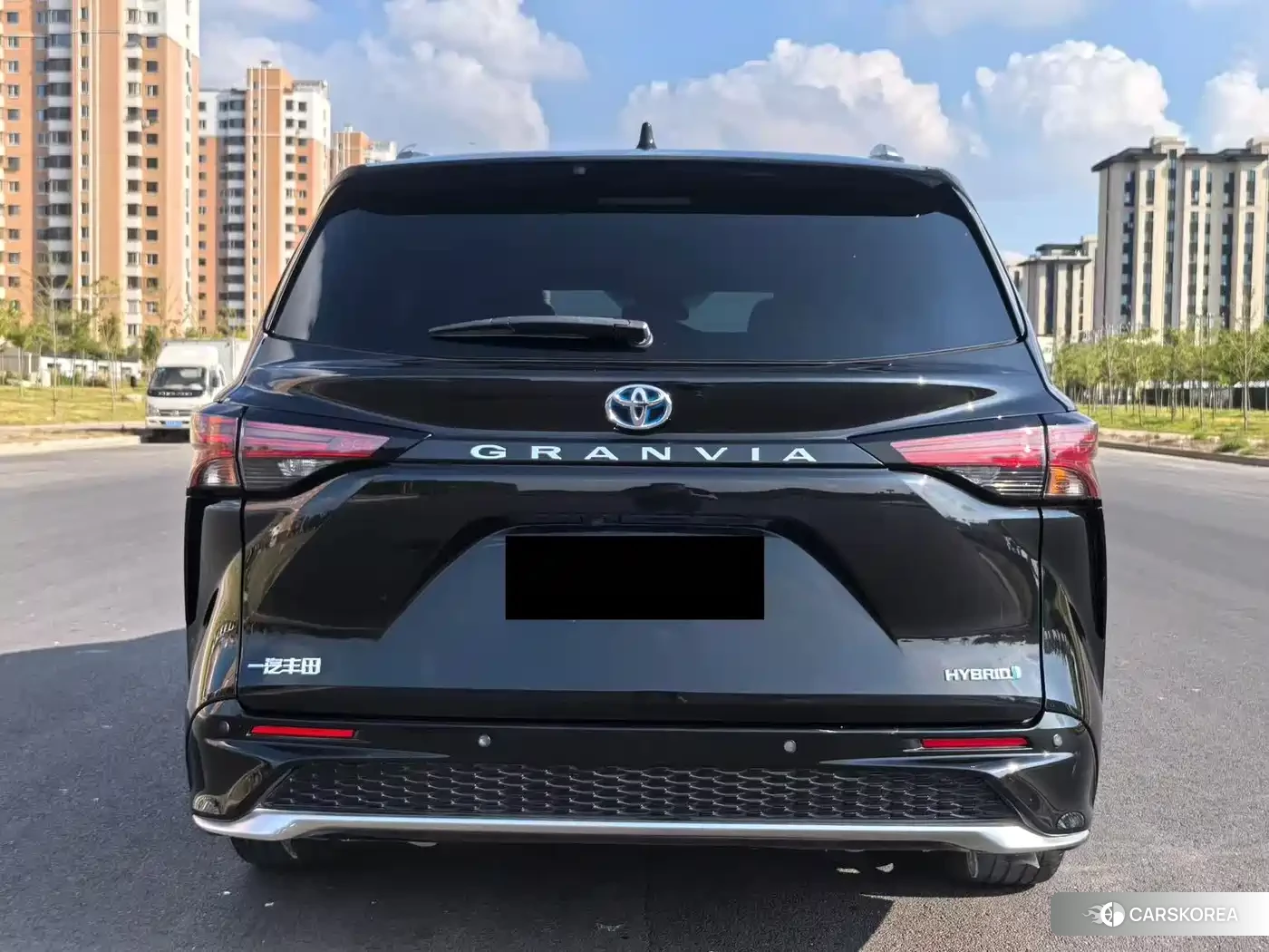 Toyota Granvia 2023 Черный из Китая