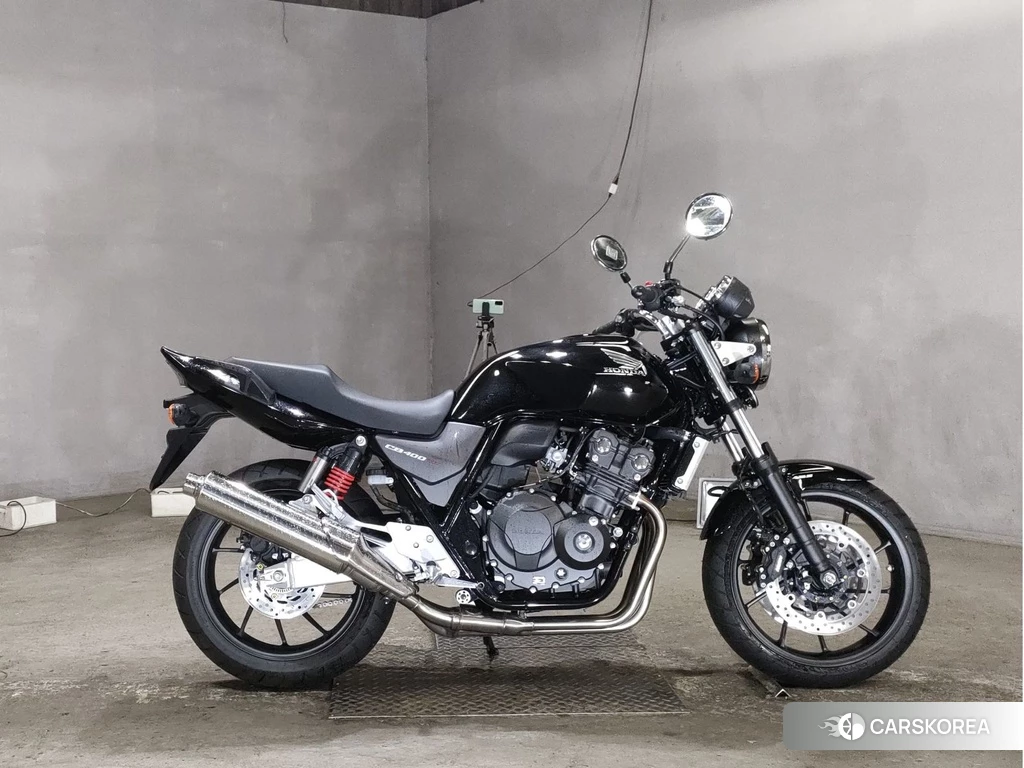 Проданный Honda CB400SF 2022 из Японии