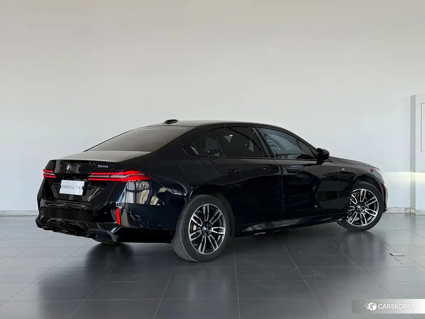 BMW 5 series 2025 Черный из Китая