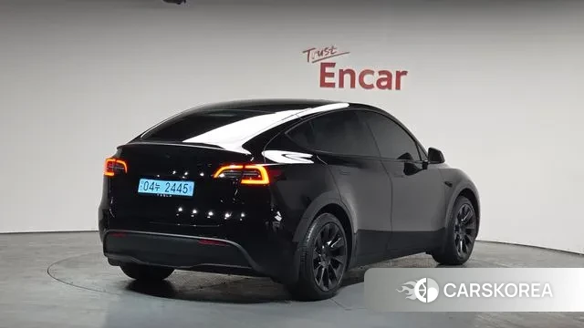 Tesla Model Y 2024 Черный из Кореи