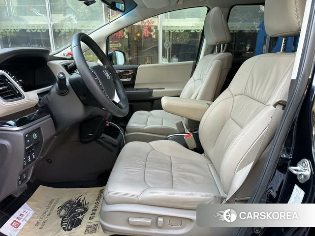 Honda Odyssey 2018 Синий из Китая