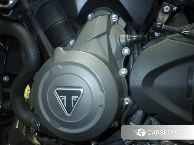 Engine photo