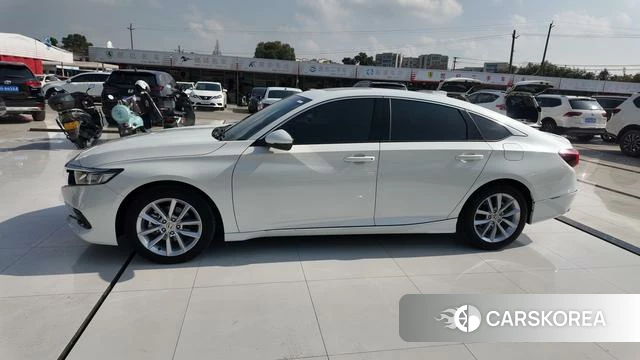 Honda Accord 2022 Белый из Китая