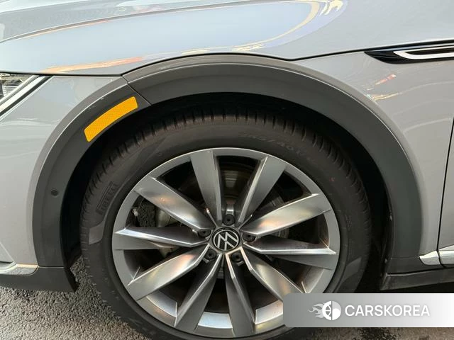 Volkswagen CC 2022 Темно-серый из Китая