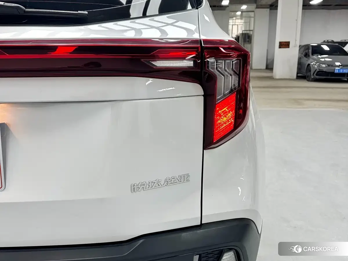 Kia Seltos 2023 Белый из Китая