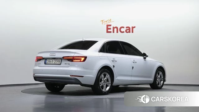 Audi A4 (B9) 2018 Белый из Кореи