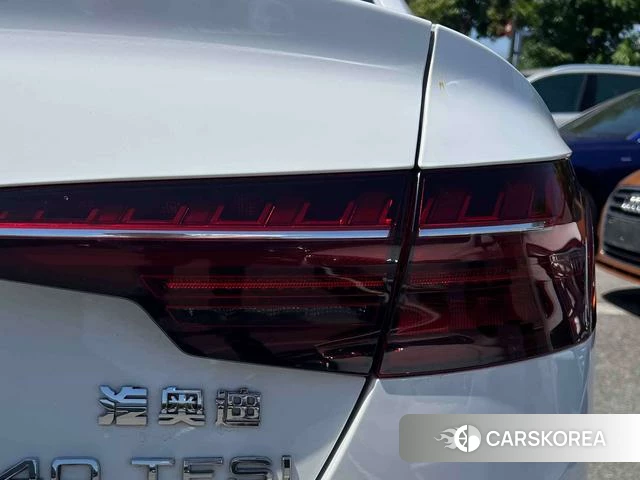 Audi A4L 2022 Белый из Китая