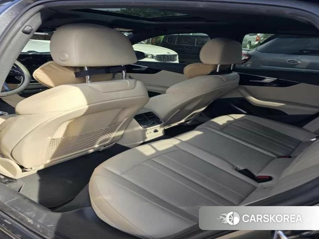 Audi A4 (B9) 2021 Серебристо-серый из Кореи