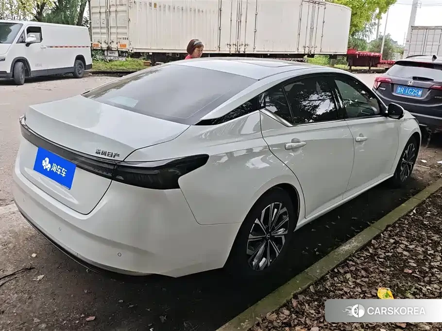 Nissan Altima 2026 Белый из Китая