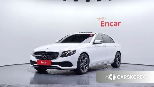 Mercedes-Benz E-Class W213 2018 Белый из Кореи