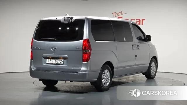 Hyundai The New Grand Starex 2018 Серебряный из Кореи