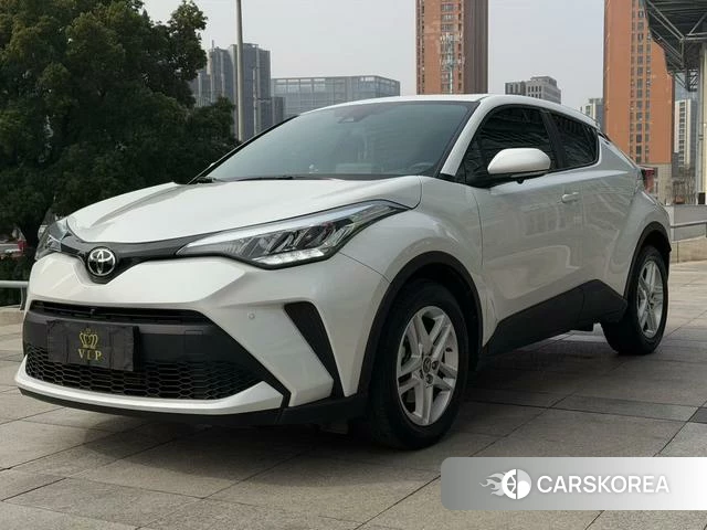 Toyota C-HR 2022 Белый из Китая