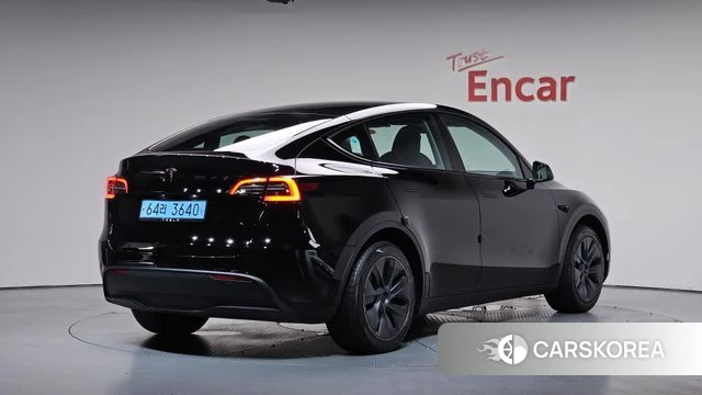 Tesla Model Y 2024 Черный из Кореи