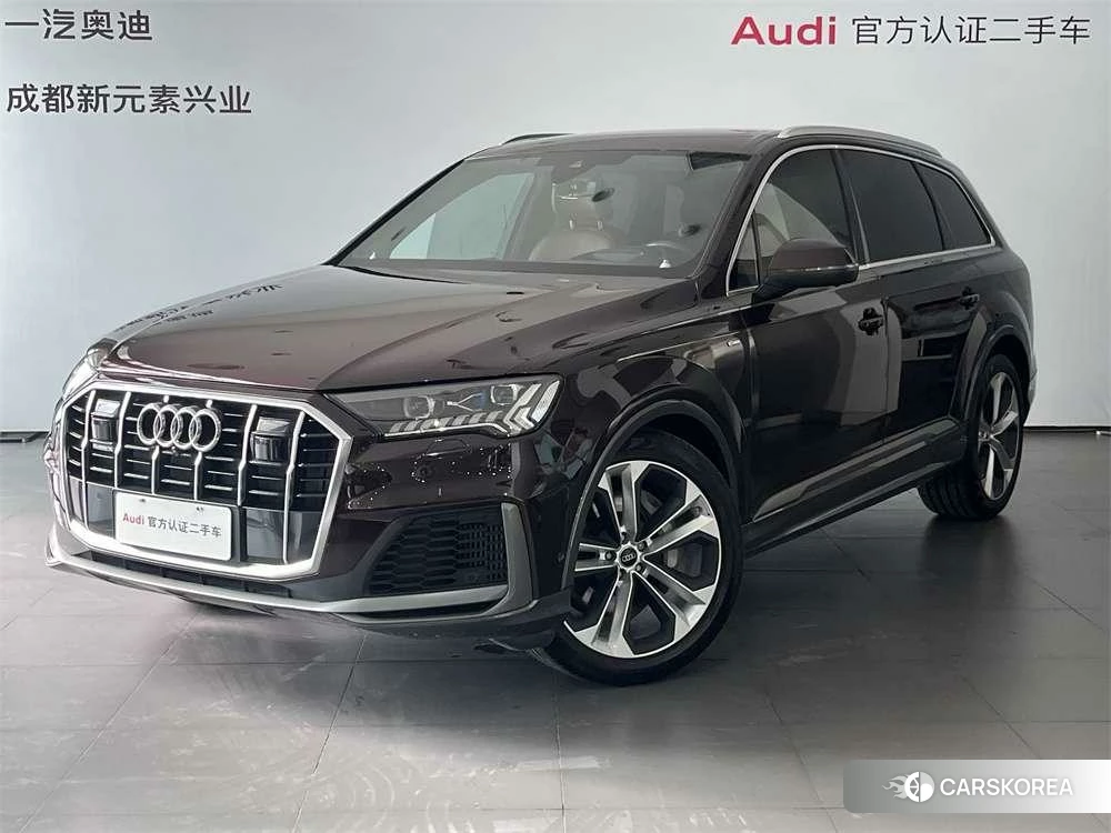 Audi Q7 2020 Черный из Китая