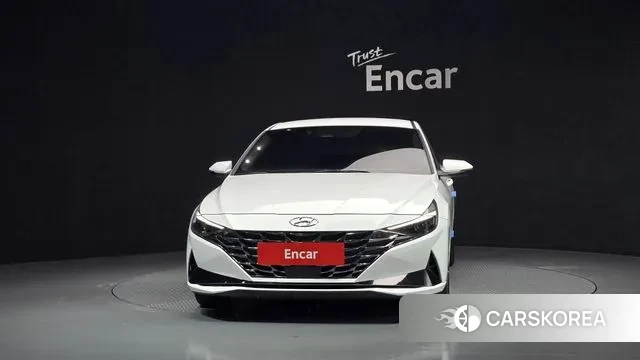 Hyundai Avante (CN7) 2021 Белый из Кореи