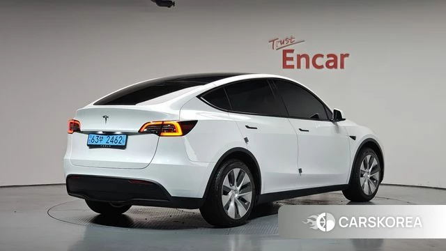 Tesla Model Y 2024 Белый из Кореи