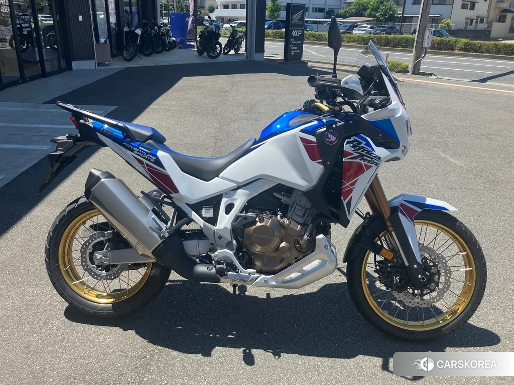 Проданный Honda CRF1100L AFRICA TWIN ADV ES 2024 из Японии, фото 2