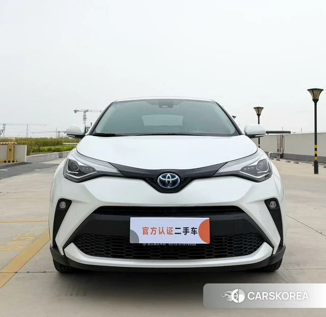 Toyota C-HR 2021 Белый из Китая