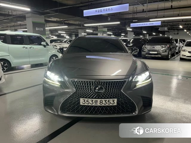 Lexus LS500 5th generation 2018 Серый из Кореи