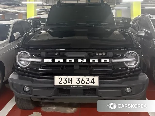 Ford Bronco 6th Generation 2023 Черный из Кореи