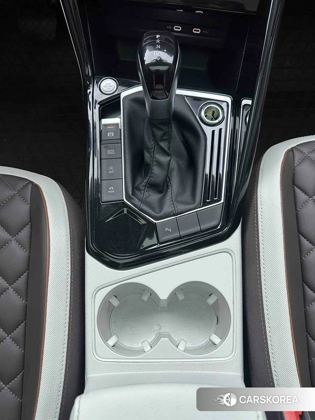 Volkswagen Tanyue 2023 Белый из Китая