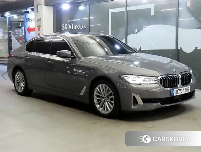 BMW 5 Series (G30) 2021 Серый из Кореи