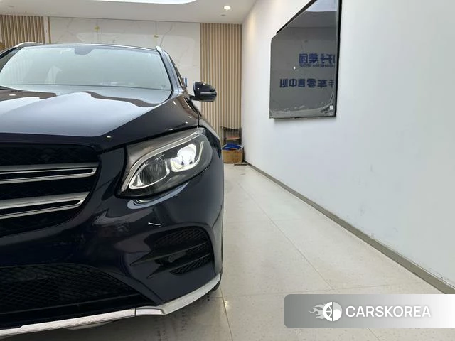 Mercedes-Benz GLC 2018 Синий из Китая