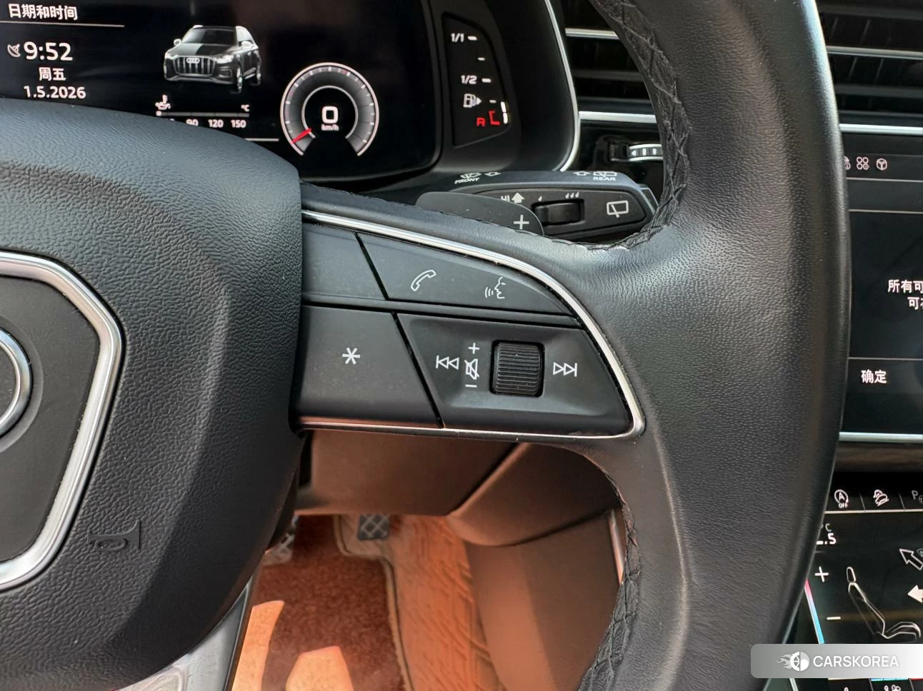 Audi Q7 2021 Черный из Китая