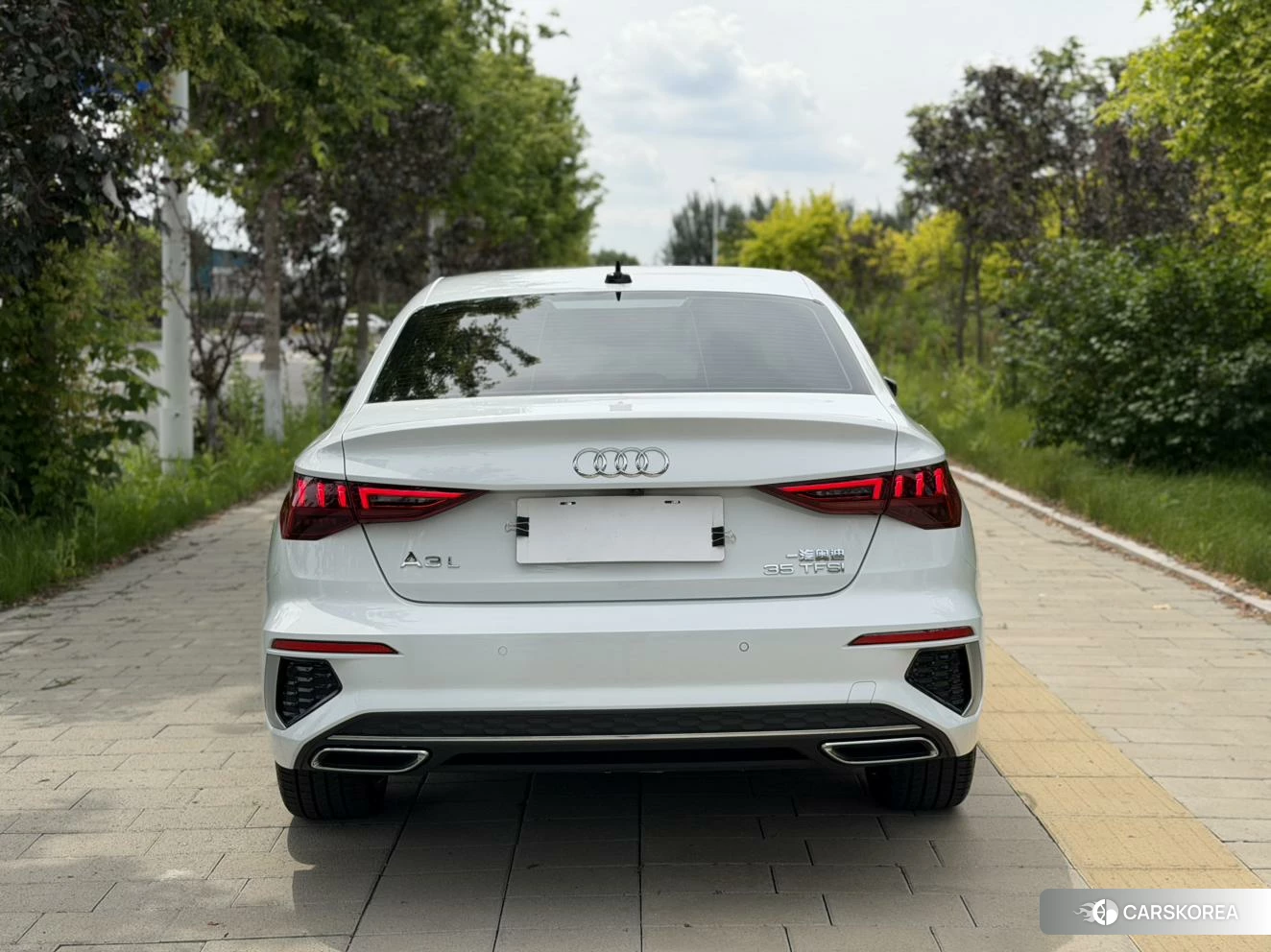 Audi A3 2022 Белый из Китая