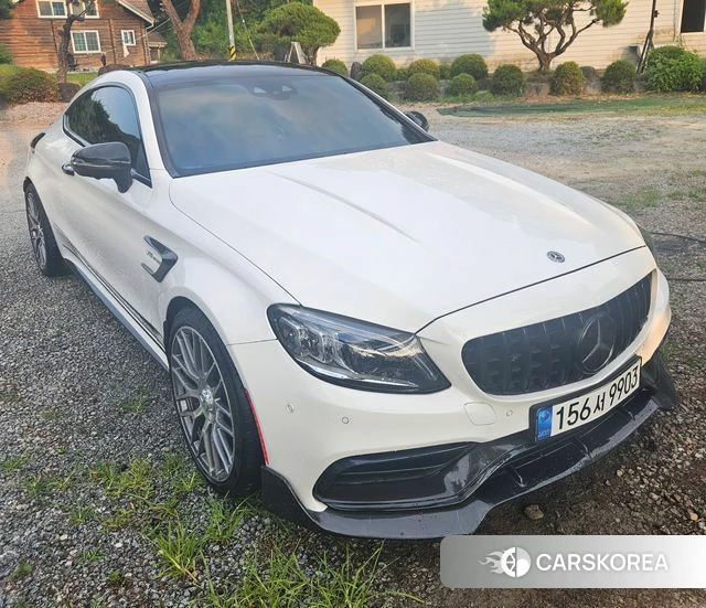 Mercedes-Benz C-Class W205 2021 Белый из Кореи