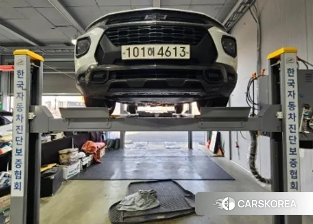 Chevrolet (GM Daewoo) Trailblazer 2021 Белый из Кореи