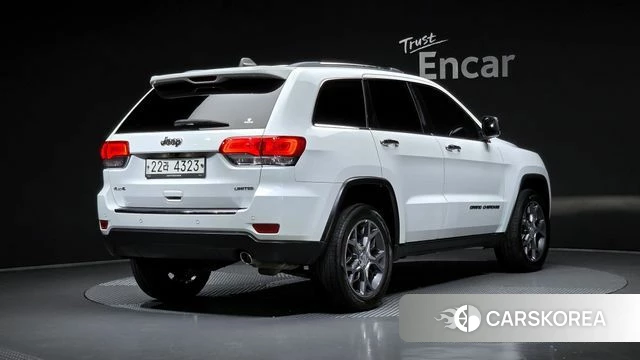 Jeep Grand Cherokee 2019 Белый из Кореи