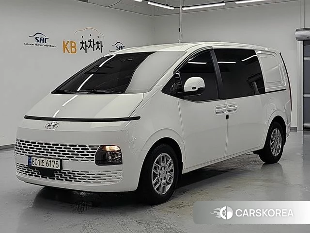 Hyundai Staria 2022 Белый из Кореи