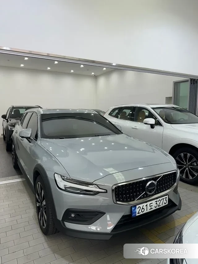 Volvo V60 Cross-Country 2nd Generation id 3206655 из Кореи